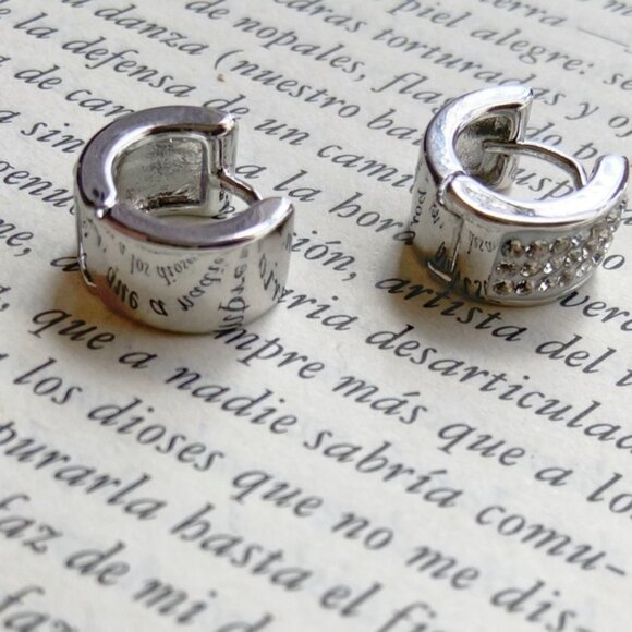 Silver statement diamond zirconia pave chunky Huggies mini hoops earrings - Picture 2 of 7